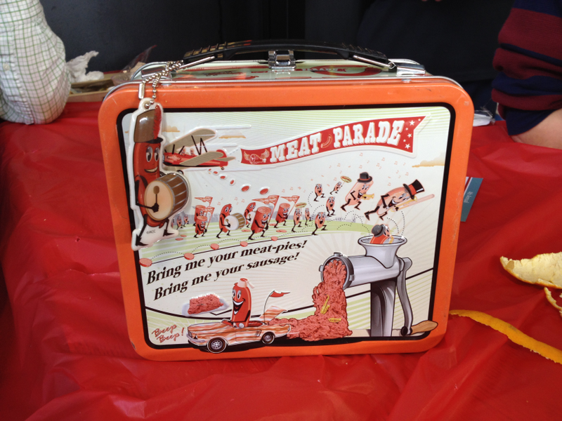 Illustration for article titled This Is The Best Goddamn Lunchbox I Have Ever Seen